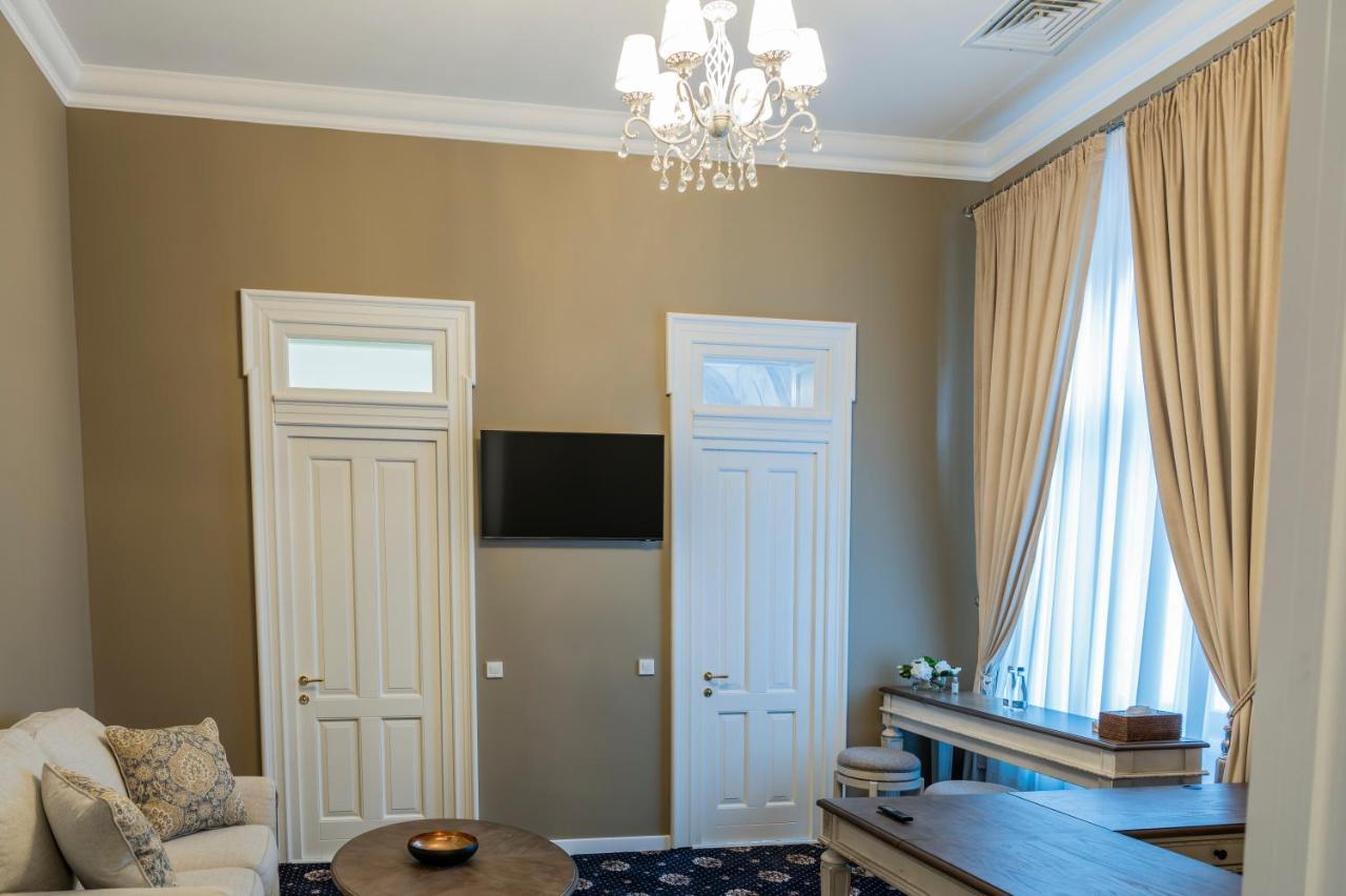 Sir Luxury Boutique Hotel Brăila Eksteriør billede