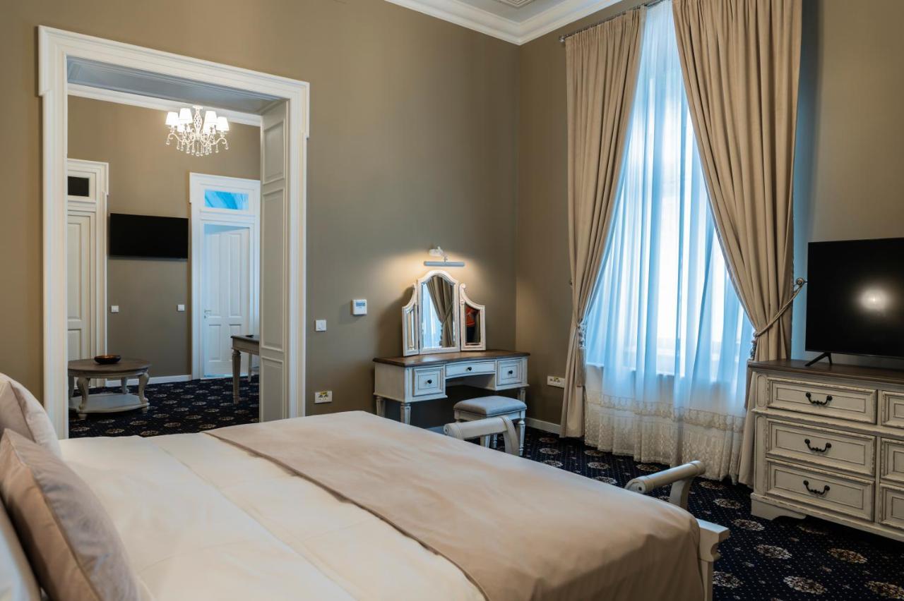 Sir Luxury Boutique Hotel Brăila Eksteriør billede