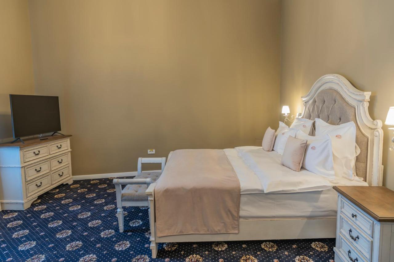 Sir Luxury Boutique Hotel Brăila Eksteriør billede