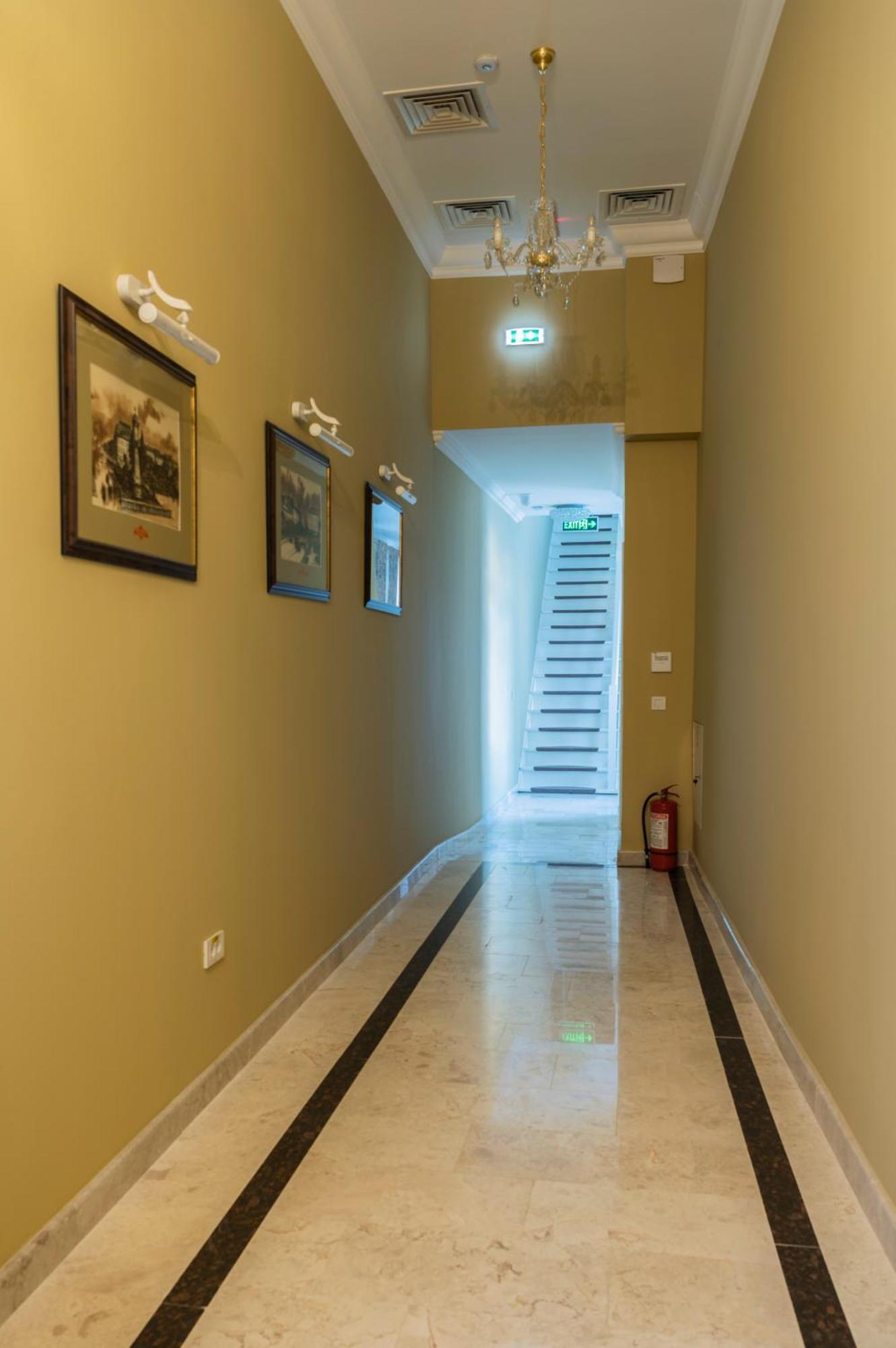 Sir Luxury Boutique Hotel Brăila Eksteriør billede