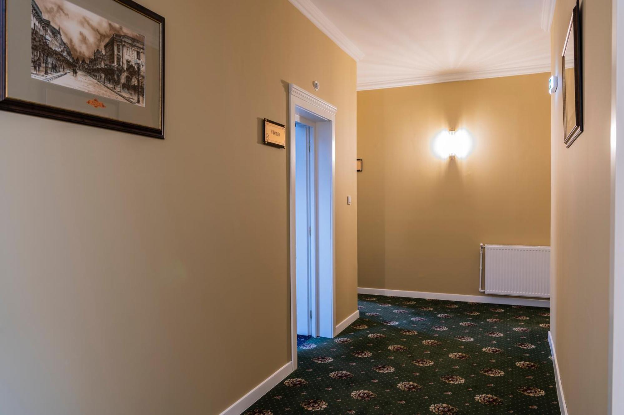 Sir Luxury Boutique Hotel Brăila Eksteriør billede