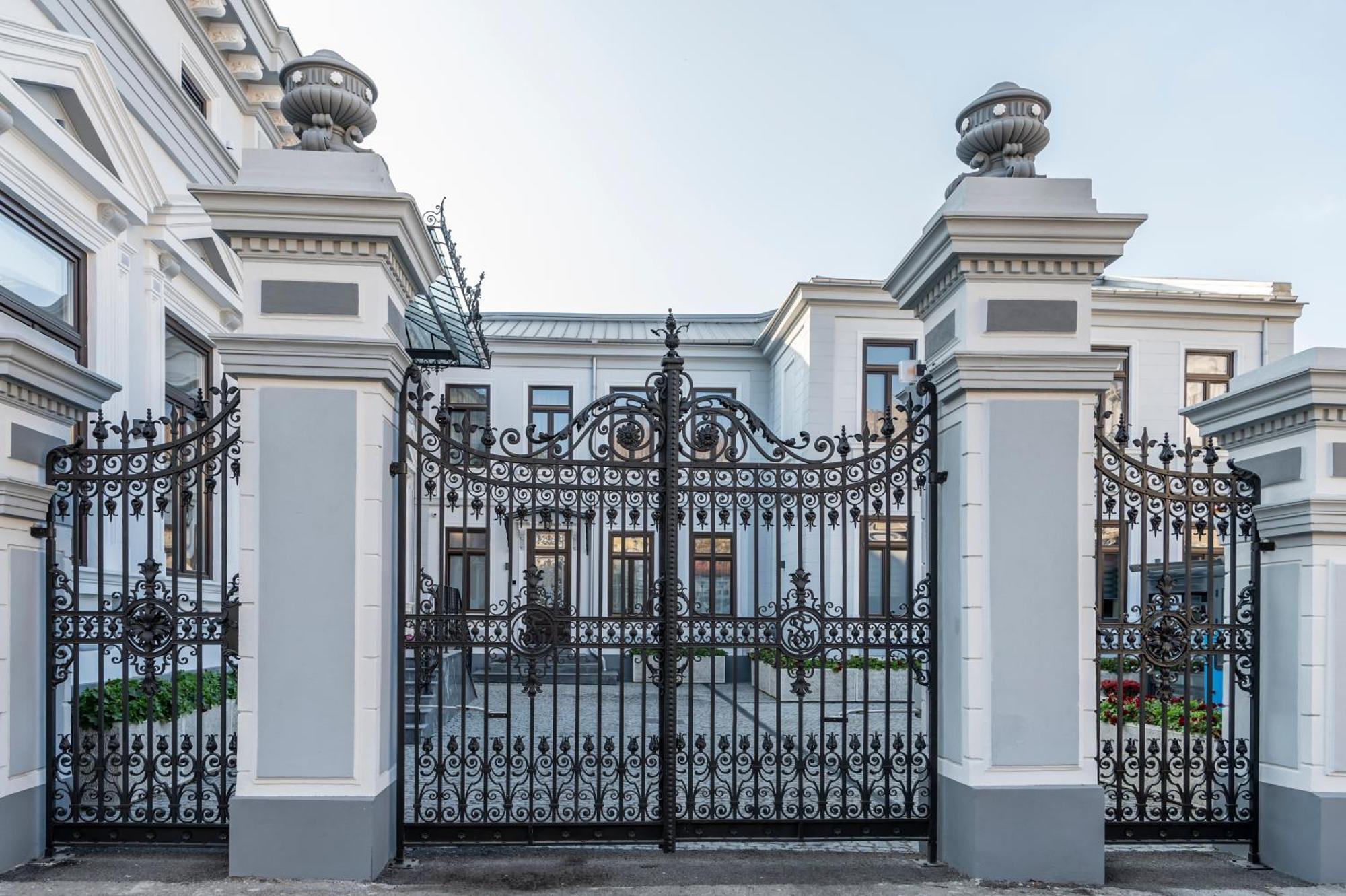 Sir Luxury Boutique Hotel Brăila Eksteriør billede