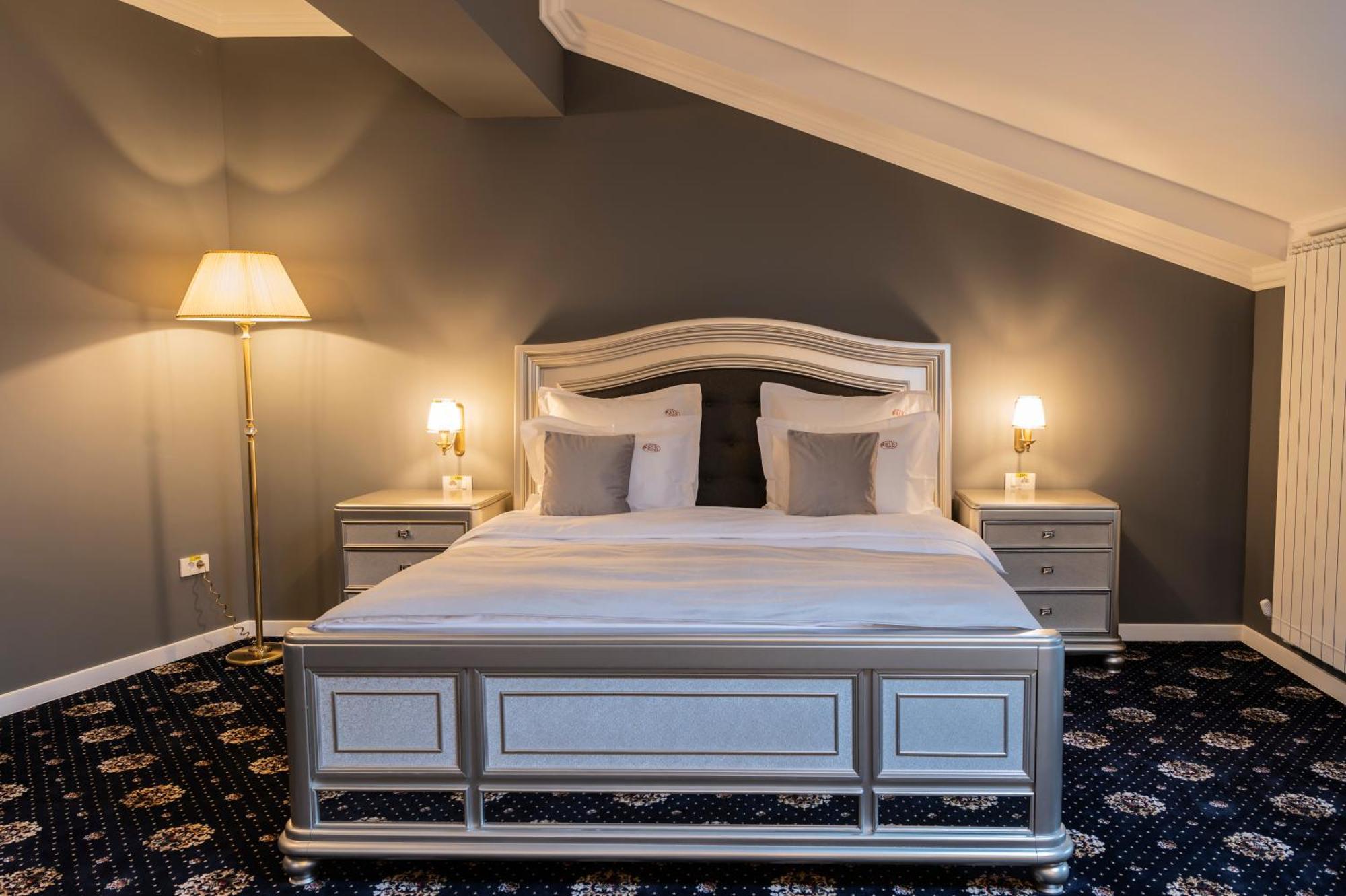 Sir Luxury Boutique Hotel Brăila Eksteriør billede