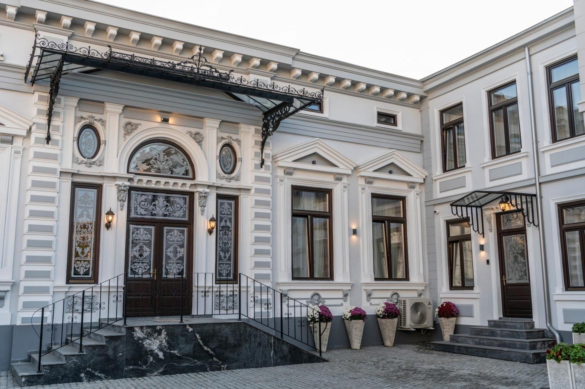 Sir Luxury Boutique Hotel Brăila Eksteriør billede