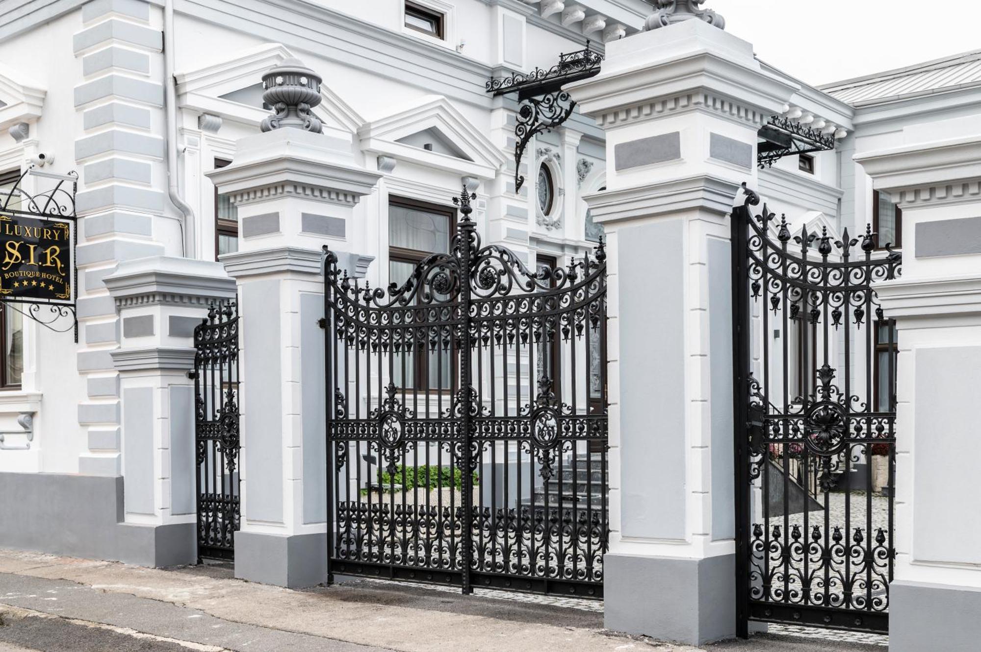Sir Luxury Boutique Hotel Brăila Eksteriør billede