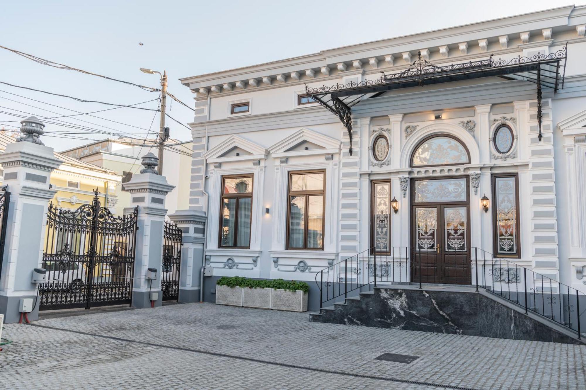 Sir Luxury Boutique Hotel Brăila Eksteriør billede